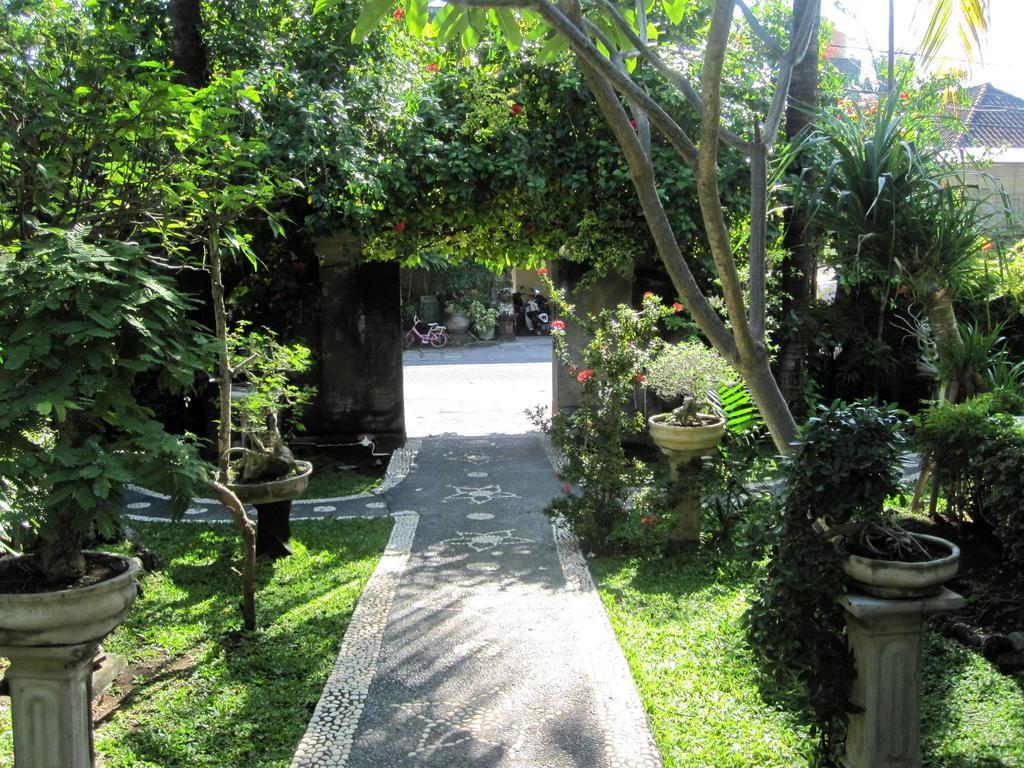 Galang Kangin Bungalows Amed Buitenkant foto