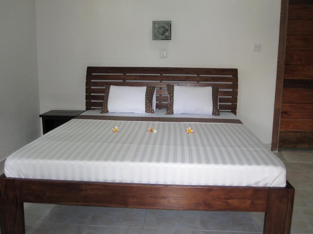Galang Kangin Bungalows Amed Kamer foto