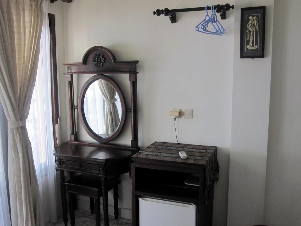 Galang Kangin Bungalows Amed Kamer foto