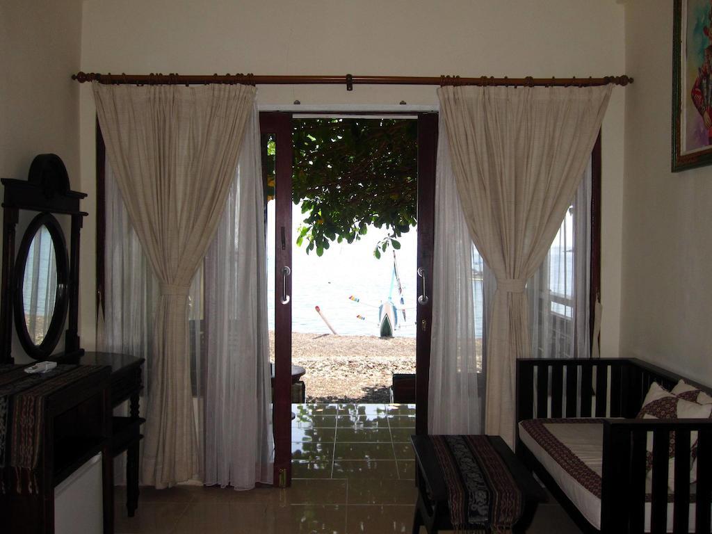 Galang Kangin Bungalows Amed Kamer foto