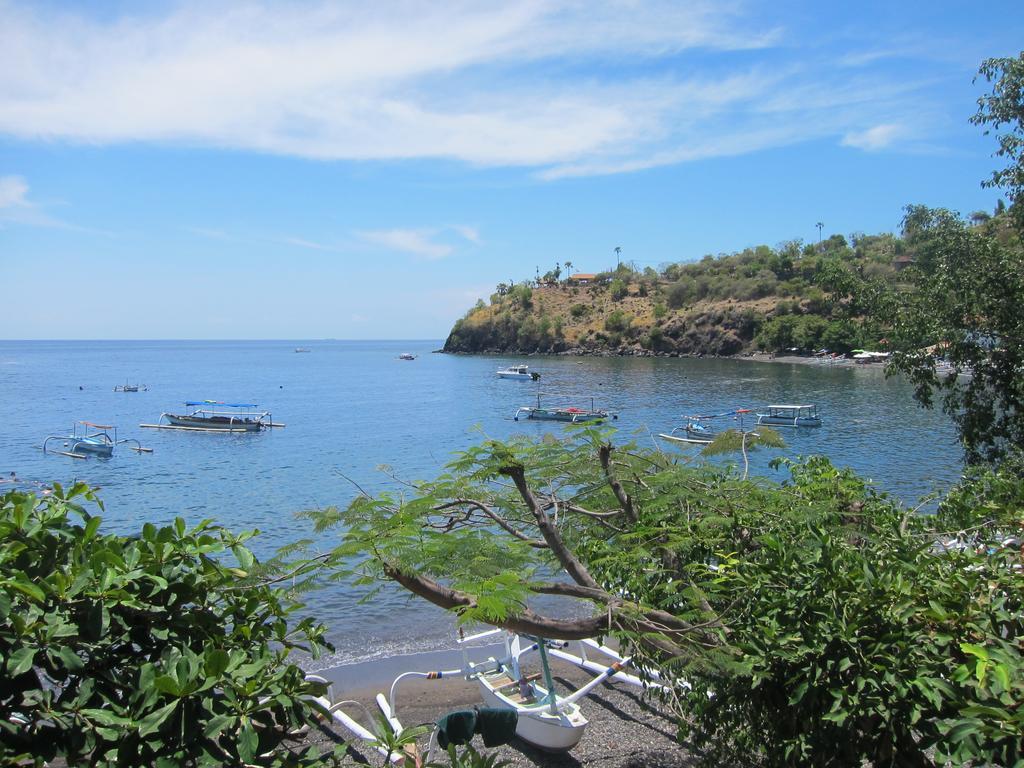 Galang Kangin Bungalows Amed Buitenkant foto