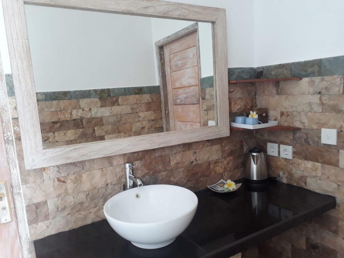 Galang Kangin Bungalows Amed Buitenkant foto