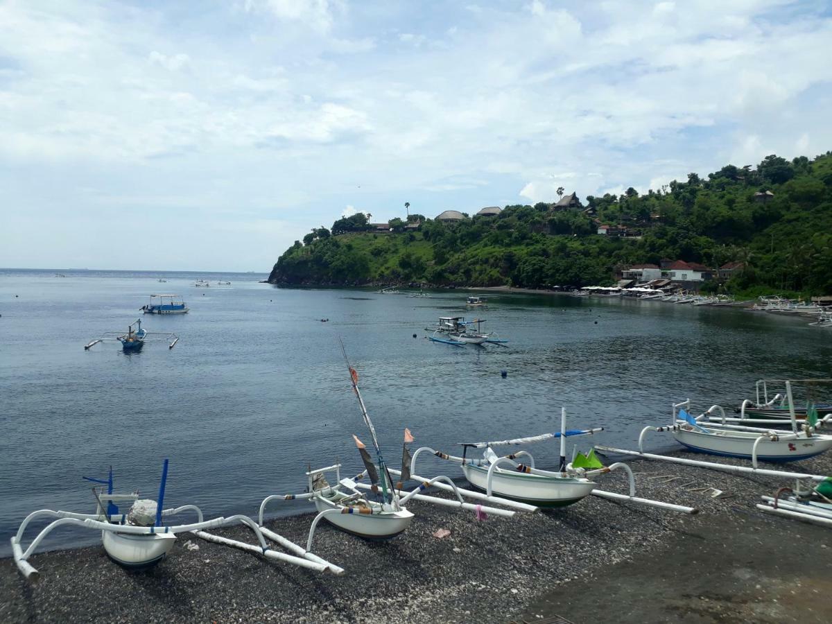 Galang Kangin Bungalows Amed Buitenkant foto